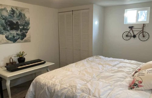Longmont Casa | Super Cozy Home!
