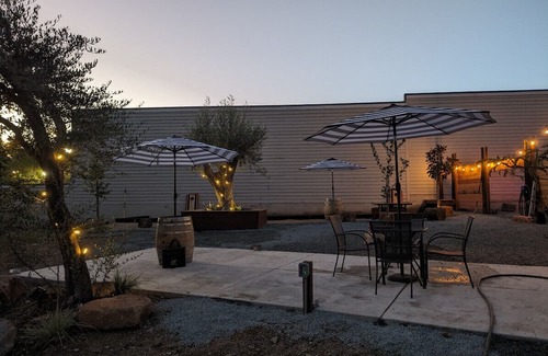 Placerville Apartamento | Yaki #2 Harper Inn · Modern 1 Bedroom Close to Downtown w/ Free Bikes