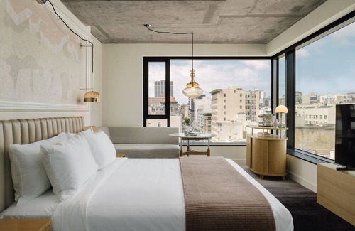 Tenderloin Casa | Artful Retreat near San Francisco MoMA, Stylish Urban Pet-Friendly Haven!