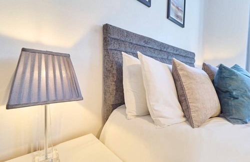 Margate Casa | Host & Stay | Grosvenor Hill