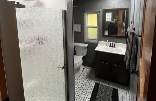 Houghton Lake Cabina | Cozy cabin great for vacationers, hunters/fishers, snowmobilers/ORVers!