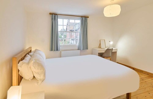 Canterbury Casa | Host & Stay | New Street
