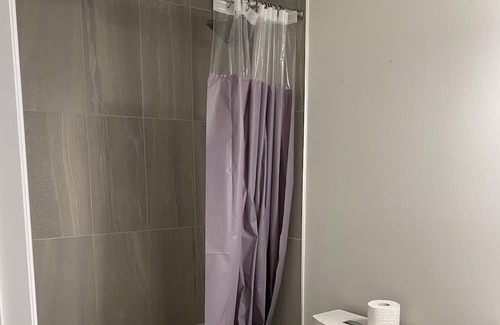 Kitchener Casa | Spacious rooms near conestoga college
