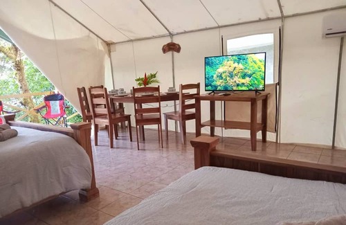 San Rafael de Guatuso Casa | Volcano Tenorio Glamping Ranch - 3 Fully Furnished Luxury Glamping Tents