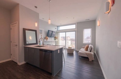 North Kansas City Apartamento | City Escape - 1BR Loft 1.7 Miles - Downtown