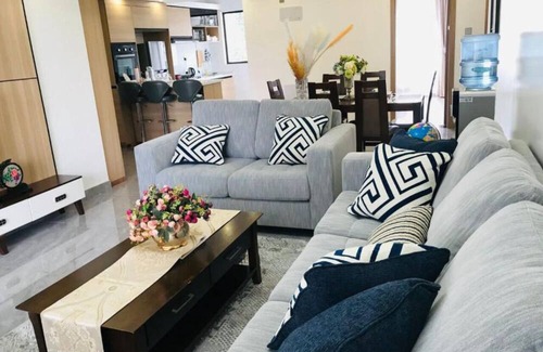 Kilimani Apartamento | Regency 3 Bedroom Apartment- Nairobi - 2