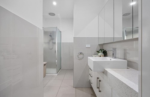Dromana Casa | Dromana Seaside - 2 bedroom - Only 500m to the beach and shops