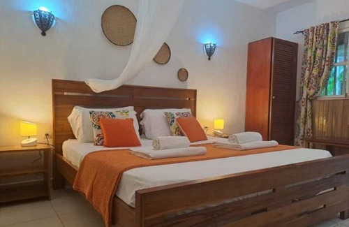 Tamarindo Apartamento | A large room for two fully equipped with a private terrace.