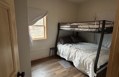 Cornucopia Cabina | Lake house near 100s of miles of ATV/Snowmobile trails. 20 mins to Bayfield.