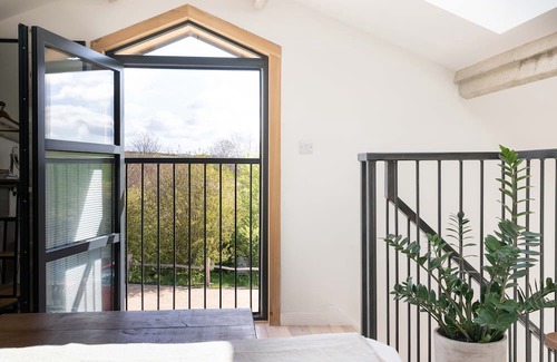 Offham Apartamento | The Studio - a peaceful light filled space in the heart of the South Downs
