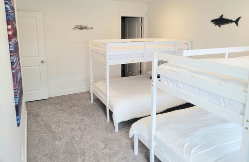 Garden City Casa | The Perfect Family Retreat! Brand new huge townhome!