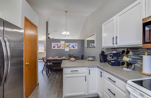 Deerfield Casa | Spacious Home + Fire Pit, Waterfall, Hot Tub, Home Theater! 20 min to DT Madison
