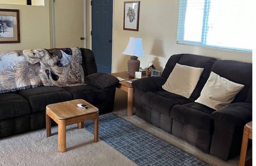 East Ely Casa | Large home near Great Basin National Park