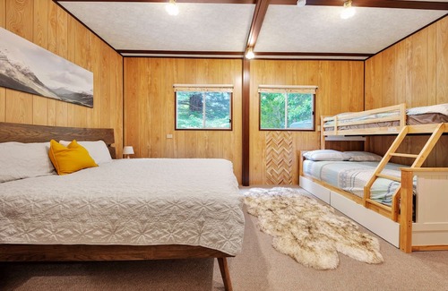 Bright Cabina | Welcome to The Banya Place – an experience like no other.