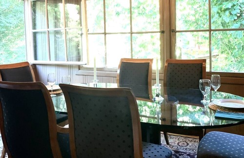 Marin County Casa | Fabulous furnished house in downtown larkspur !