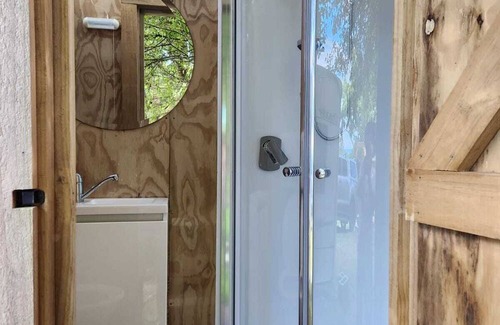 Whakamarama Casa | Caravan Summer Holiday!