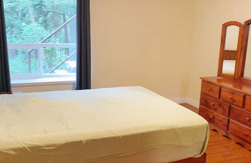 Malahat Cama Y Desayuno | 2 bedroom suite with million dollar Oceanview near Malahat Sky Walk