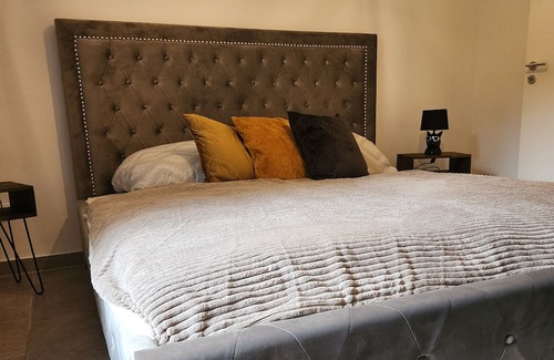 Heidhausen Apartamento | Apartment 'Deluxe Apartement' with Wi-Fi