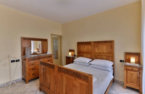 Oldesio Apartamento | Apartment 'Kristi' with Lake View, Private Terrace and Wi-Fi