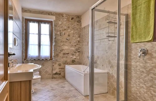 Oldesio Apartamento | Apartment 'Il Grano' with Lake View, Private Terrace and Wi-Fi