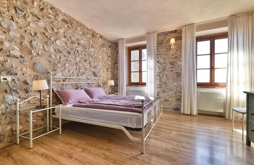 Oldesio Apartamento | Apartment 'Il Grano' with Lake View, Private Terrace and Wi-Fi