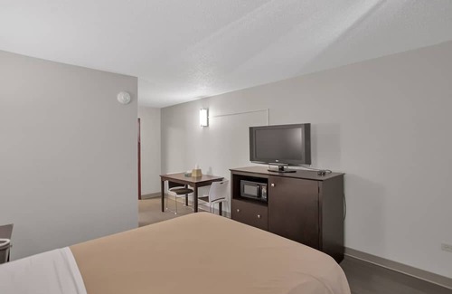 Chicago Ridge Casa | Your Home Away From Home