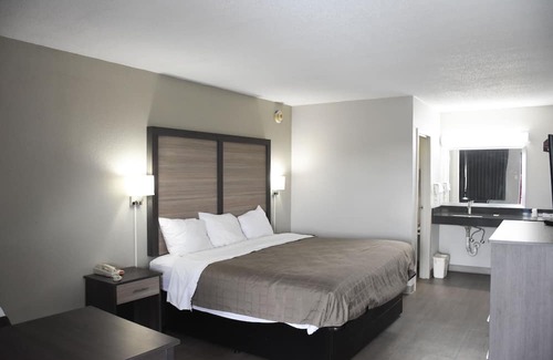 Chicago Ridge Casa | Your Home Away From Home
