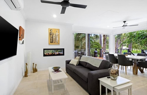 Erina Casa | Erina Valley Treehouse