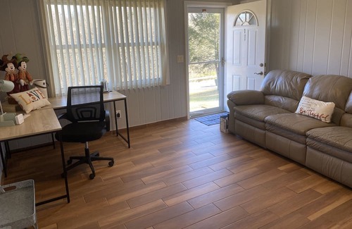 Elizabethton Condominio | Fenced yard pets welcome