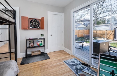 Northrop Casa | Nokomis Nirvana: Delightful 4BR Gem in MPLS