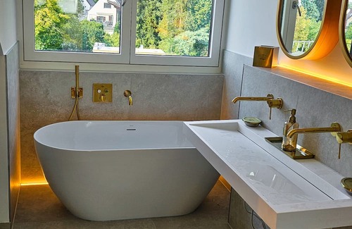 Obersendling Apartamento | Schöne Dachgeschoss Neubau 80m² Wohnung mit Dachterasse