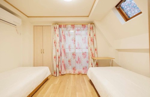 Iwamotocho Casa | HO1 - Hotaku House Akihabara HO1 / Chiyoda-ku Tokyo