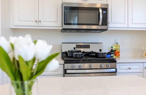 Upland Casa | Modern Elegance Meets Contemporary Comfort