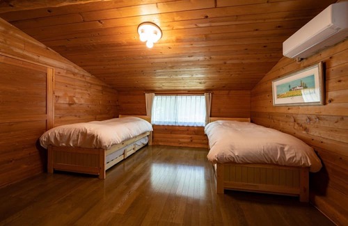 Nasu Casa | Log house with nature BBQ grill available Projector available Pets allowed 3 bedrooms Up to 3 parkin / Nasugun Tochigi