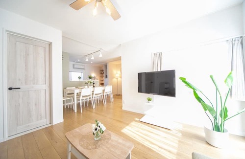 Kuwana Casa | Accommodates 9 people pets allowed 5 minutes to / Kuwana Mie