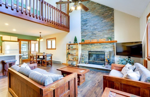 Lackawaxen Cabina | Rustic Masthope Mountain Retreat w/ Private Sauna!
