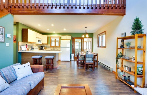 Lackawaxen Cabina | Rustic Masthope Mountain Retreat w/ Private Sauna!