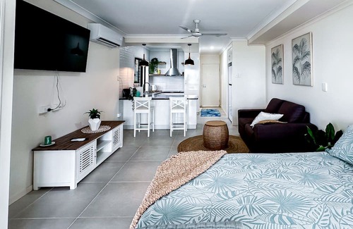 Dolphin Heads Apartamento | WhitsunStays - Le Beach Shack