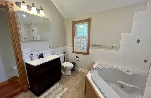 Old Town Casa | Old Town Spartan House-Walk to River Trail, restaurants, charming shops, yoga.