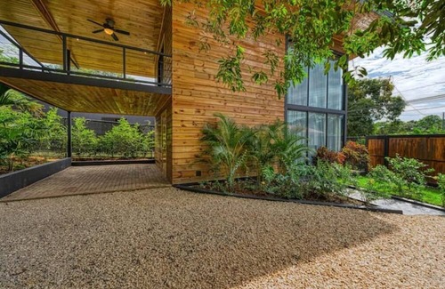 Uvita Casa | Casita Nut
