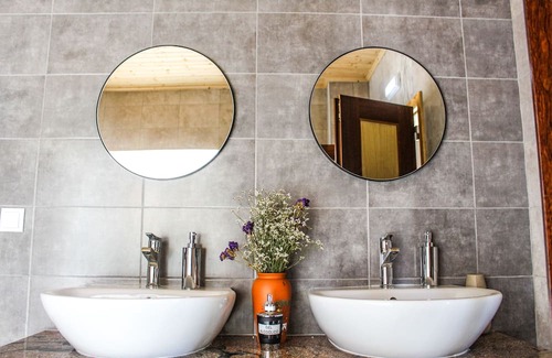 Gois Cabaña | 5 Minutes from the River Beach, Room in Góis in a Quiet Rural Place