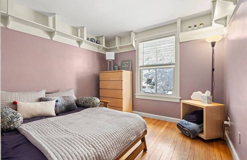 North Andover Casa | "Charming Retreat: Home Away from Home in one of New England's Oldest Towns"