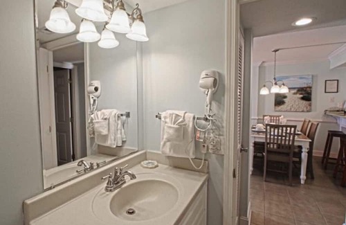 The Dunes Condominio | Beautiful Ocean Front 2 bed, 2 bath condo with full kitchen and in-unit laundry