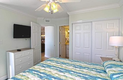 The Dunes Condominio | Beautiful Ocean Front 2 bed, 2 bath condo with full kitchen and in-unit laundry