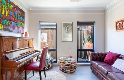 Henley Beach South Apartamento | Pop Art Paradise A Family Getaway at Henley Beach