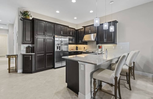Arborwood Villa | Beautiful Villa 2 Bed 2 Bath and Den in the resort community of Marina Bay