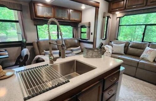 Reed Creek Casa | "Simply Unhitched" Lake Front RV with Swim Dock