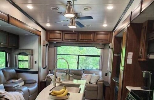Reed Creek Casa | "Simply Unhitched" Lake Front RV with Swim Dock