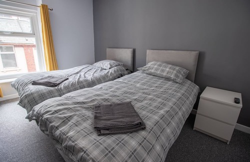 Newbridge Casa | Thorne House - 2 Bedroom Apartment