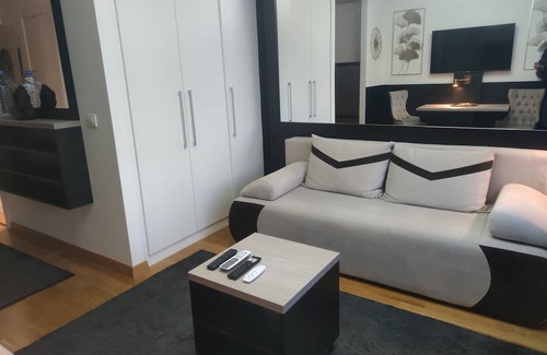 Savski Venac Apartamento | H20-front apartment
